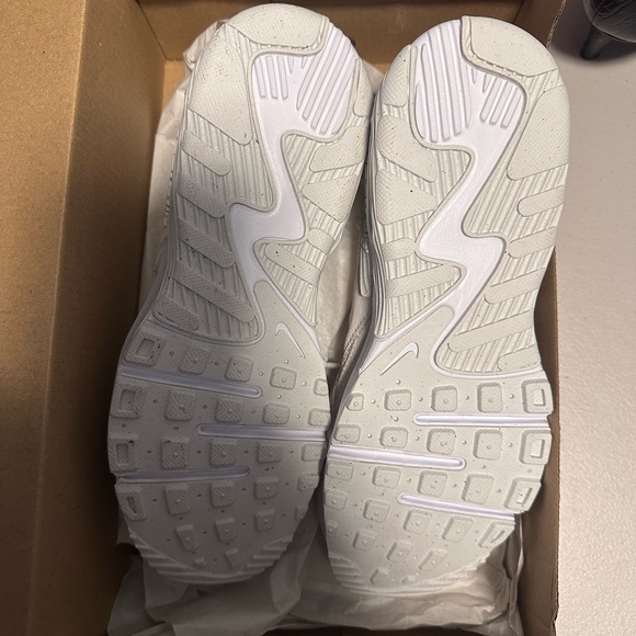 Nike Air Max Excee Size 7 NEW IN BOX Phantom Sail - Picture 8 of 12